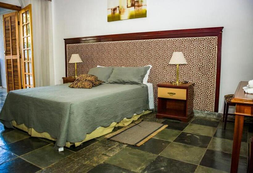 带阳台套房, Fazenda Encanto