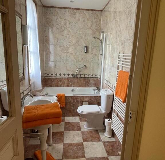 プールビュースタンダードルーム, Château De Lahitte