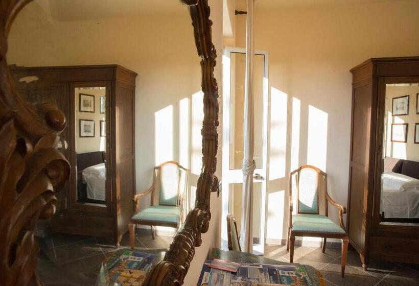 Comfort room with garden view, B&b Don Gaspano