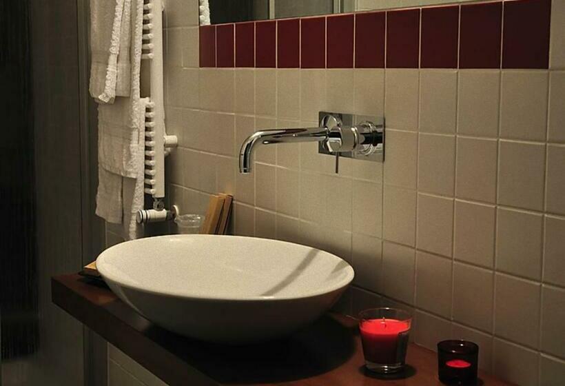 חדר משפחתי, B&b Donna Eleonora