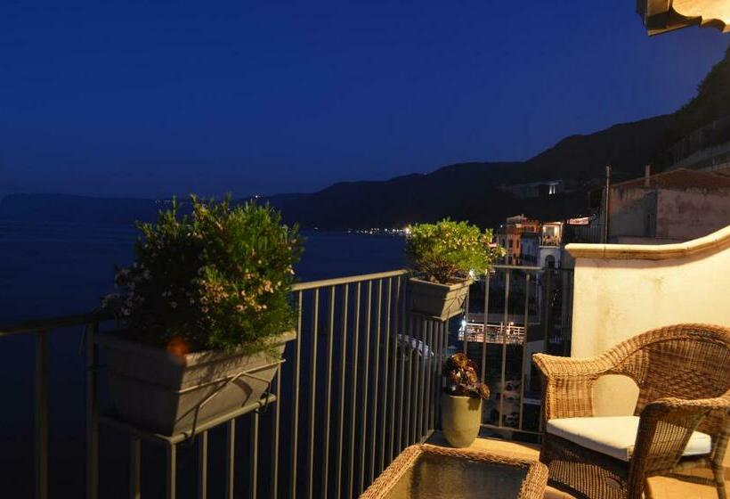 اتاق سه نفره دلوکس با چشمانداز دریا, B&b La Veduta