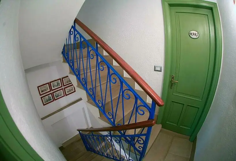 バルコニーつきオーシャンビュースーペリアルーム, B&b La Veduta