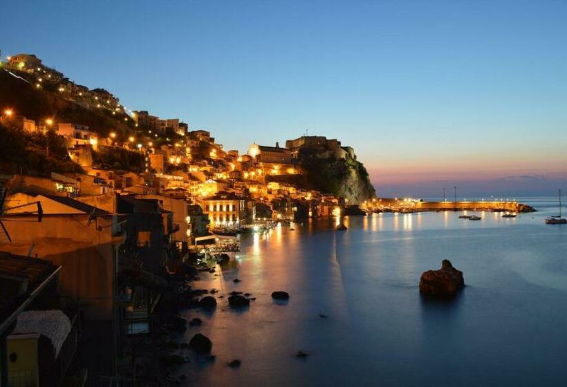 اتاق سوپریور با چشمانداز دریا و بالکن, B&b La Veduta