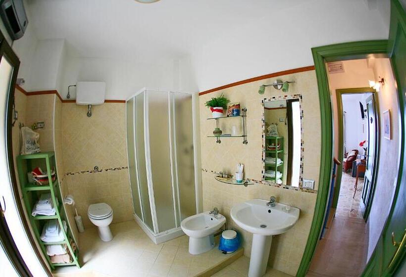 Номер Superior Вид на Море с Балконом, B&b La Veduta