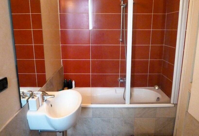 غرفة قياسية حمام مشترك, B&b Quadrifoglio