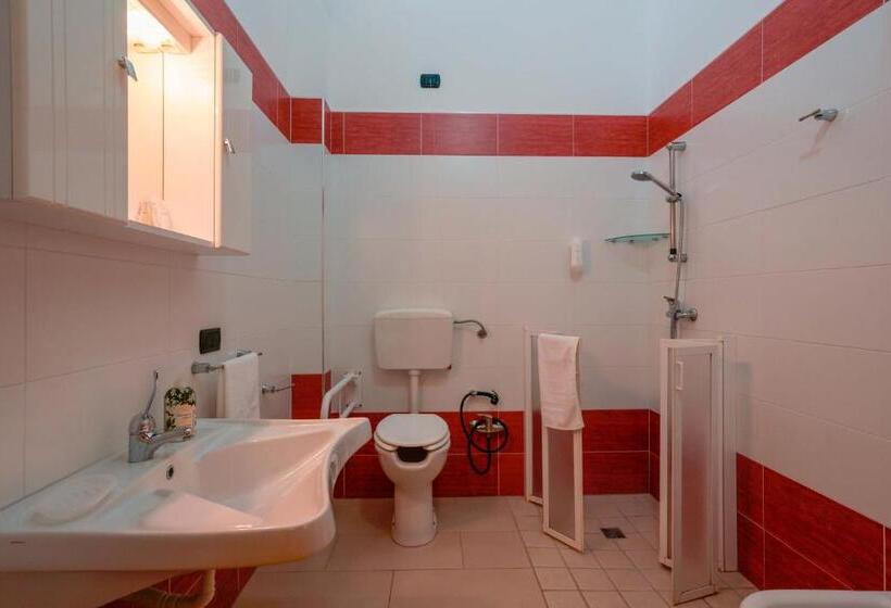 غرفة قياسية رباعية, Bed And Breakfast Cairoli Exclusive Room