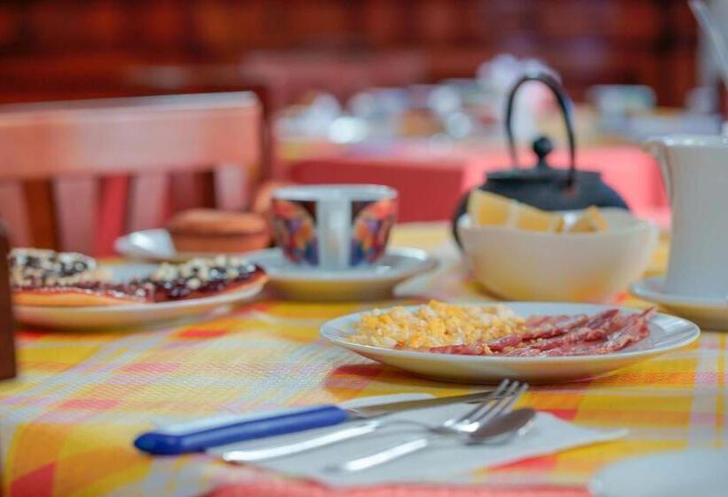 غرفة قياسية ثلاثية, Bed And Breakfast Cairoli Exclusive Room