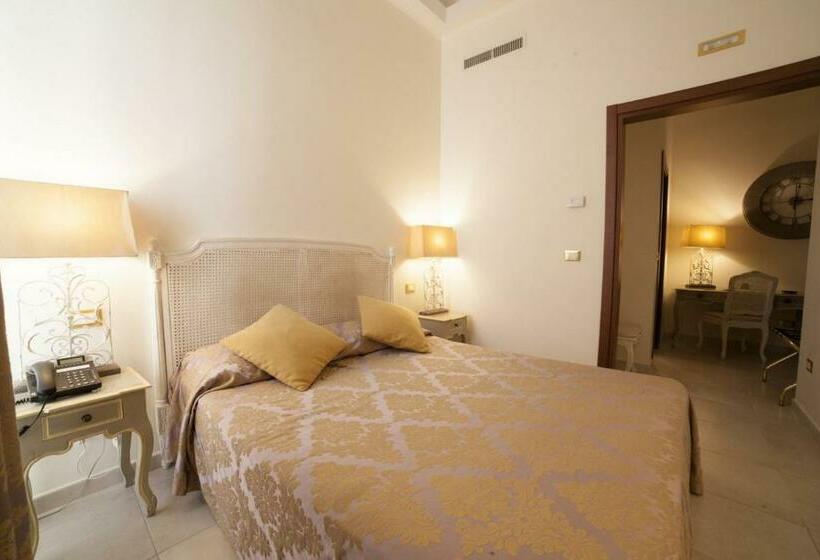 اتاق استاندارد, La Civetta