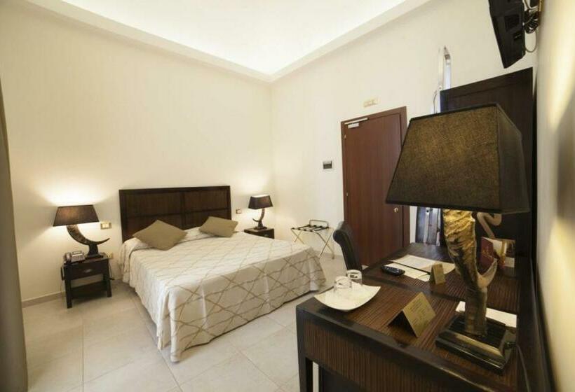 اتاق استاندارد, La Civetta