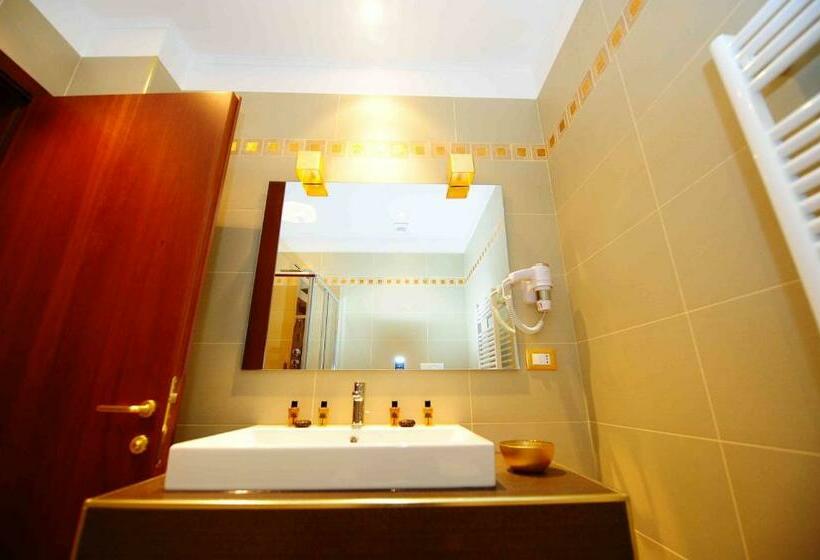 اتاق استاندارد, La Civetta