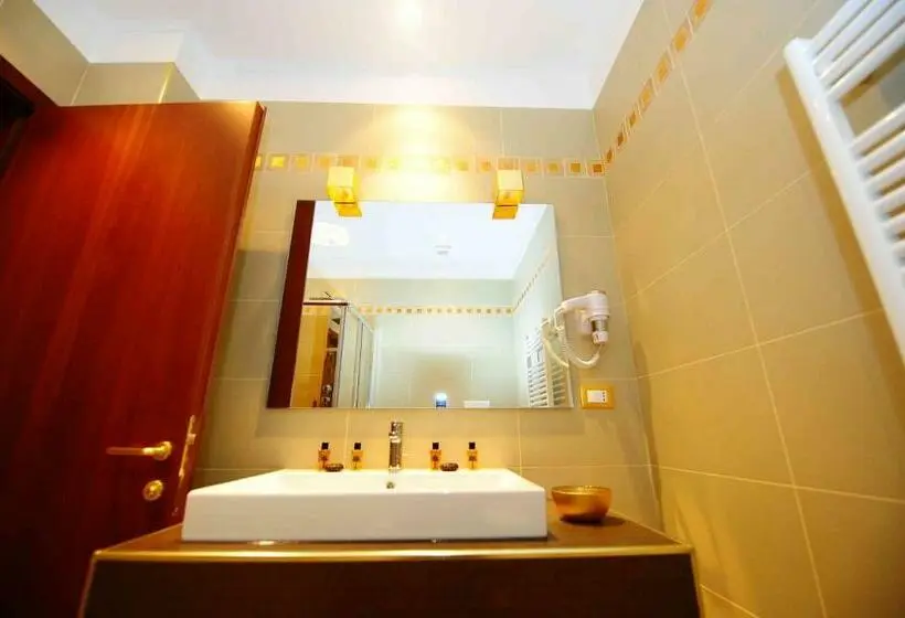 اتاق استاندارد, La Civetta