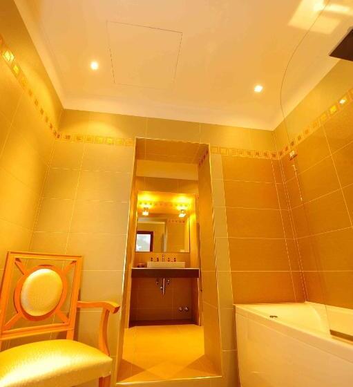 سوییت جونیور, La Civetta