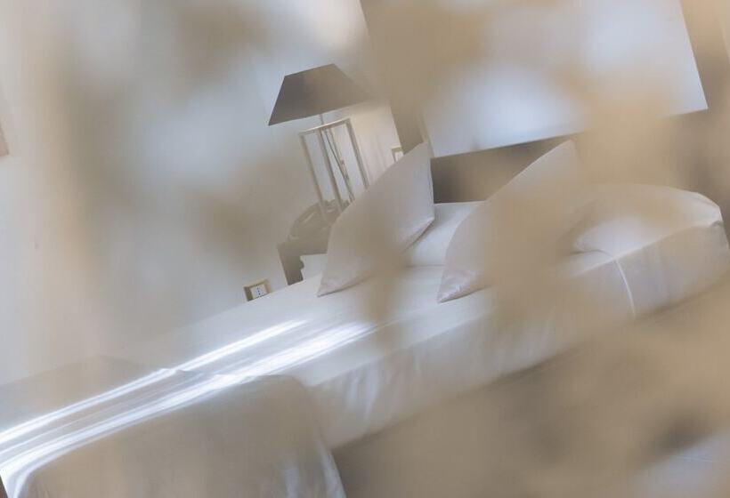 سوییت جونیور, La Civetta