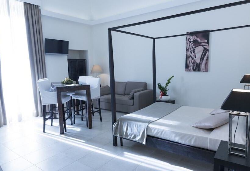 سوییت جونیور, La Civetta