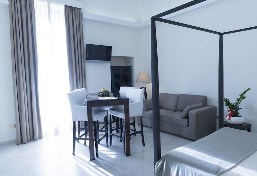 سوییت جونیور, La Civetta