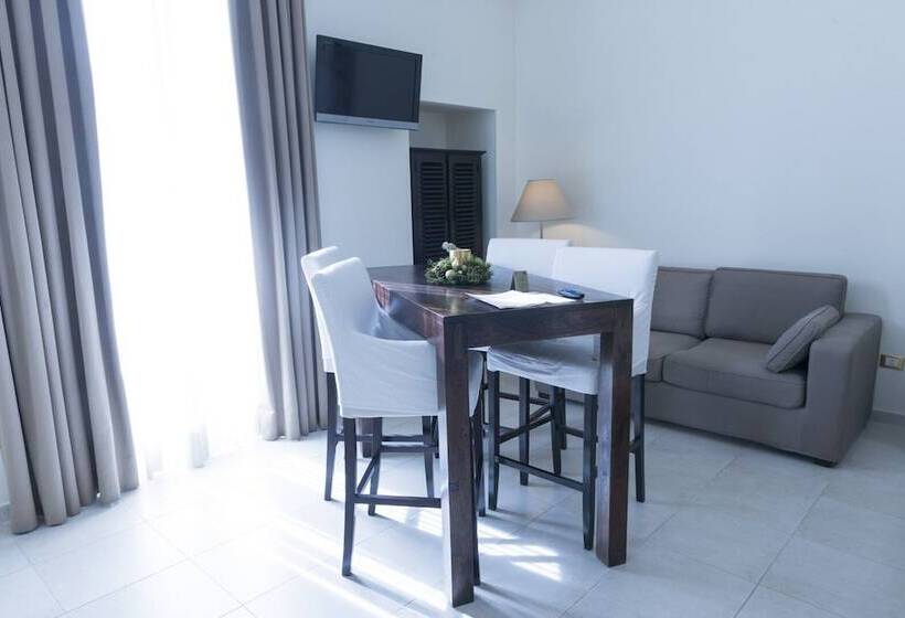 سوییت جونیور, La Civetta