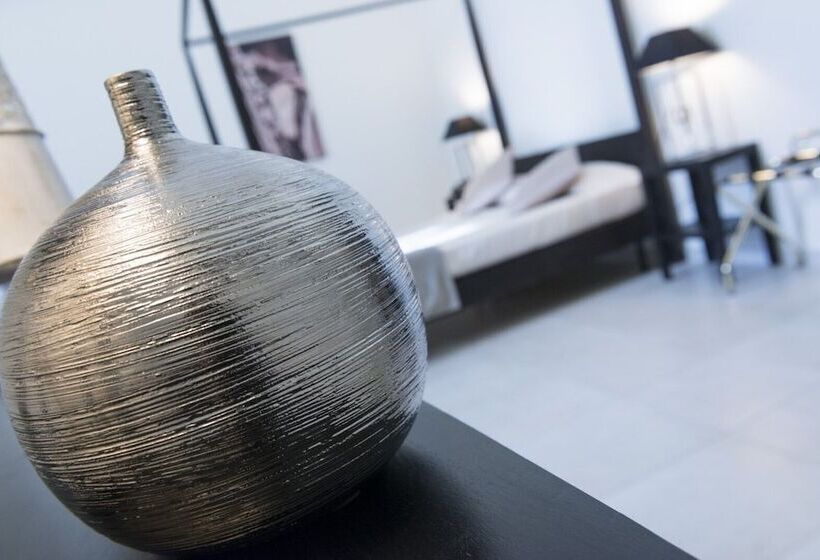 سوییت جونیور, La Civetta