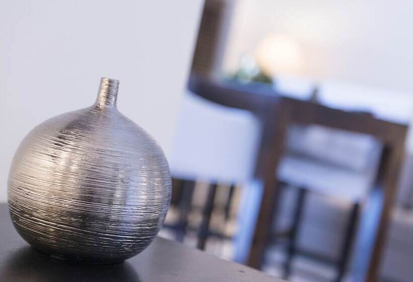 سوییت جونیور, La Civetta