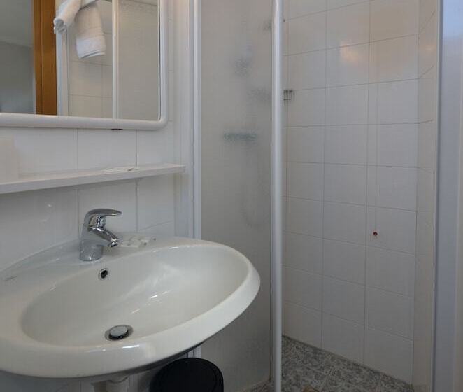 스탠다드 룸, Albergo Della Torre