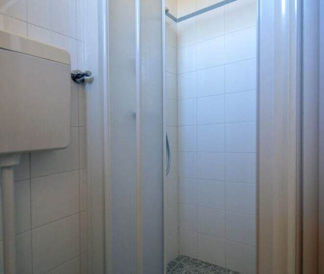 4인용 스탠다드 룸, Albergo Della Torre