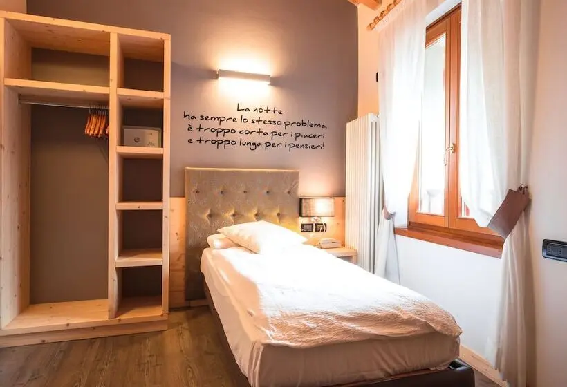Superior Yhden Hengen Huone, Albergo Maggiorina
