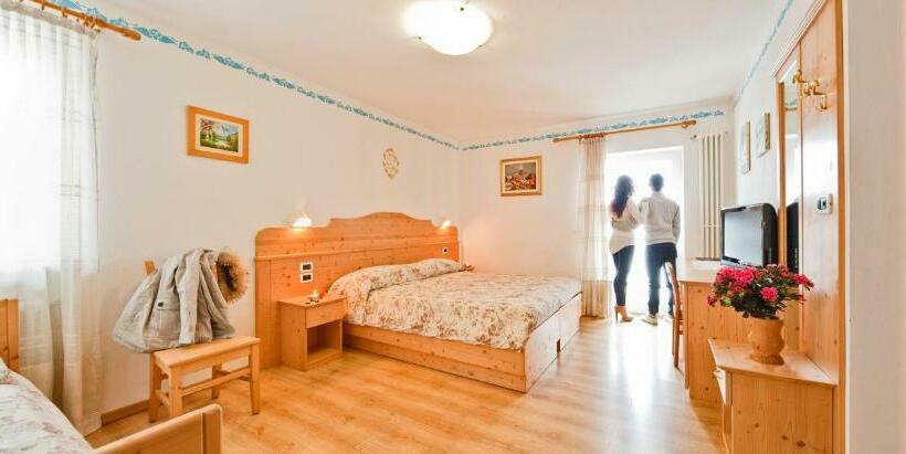 스탠다드 트리플 룸, Albergo San Rocco