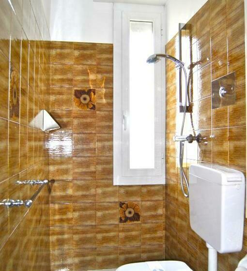 غرفة إقتصادية فردية, Aquila