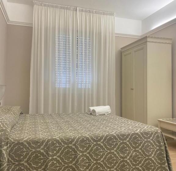 غرفة سوبيريور, Aquila