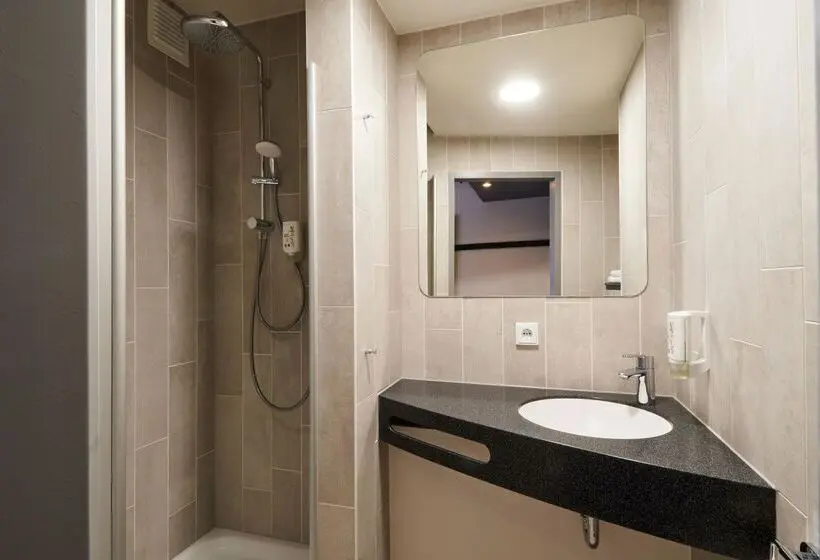 Standard Yhden Hengen Huone, B&b Hotel Frankfurt Niederrad
