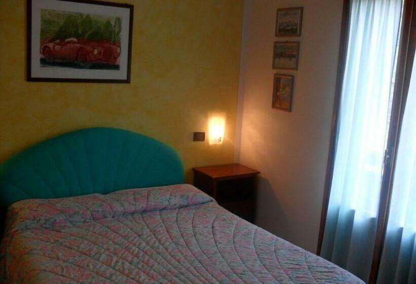 Номер Стандарт, Bristol