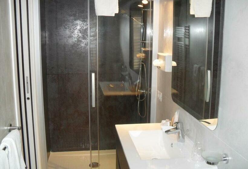 Номер Стандарт Индивидуальный, Bristol