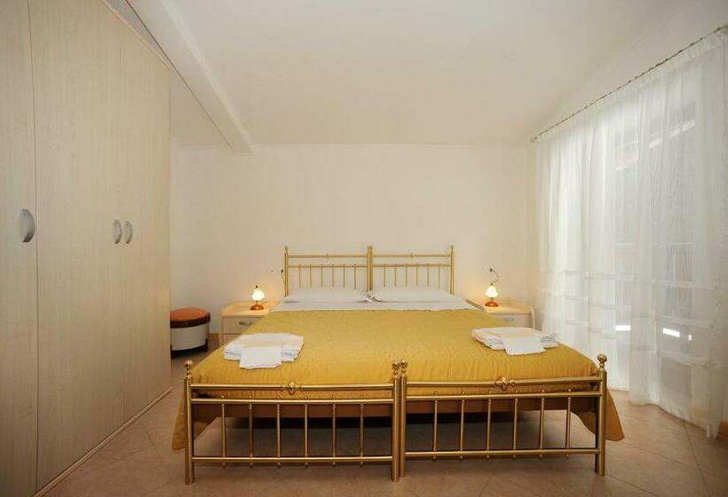 חדר סטנדרט, Bucaneve