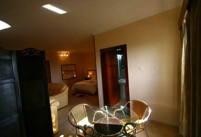 Executive Suite, Castelo Branco