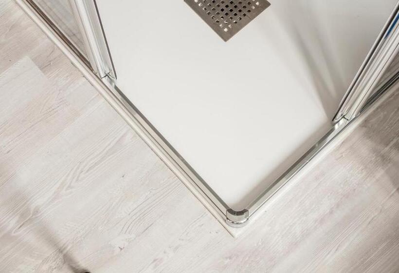 标准间, Dell'angelo