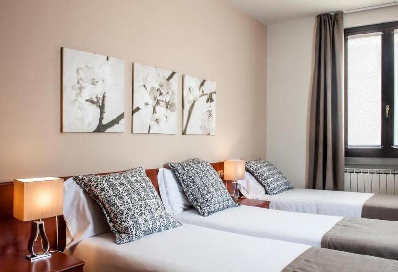 标准三人间, Dell'angelo