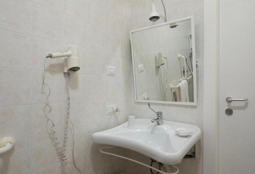 标准间, Dell'angelo