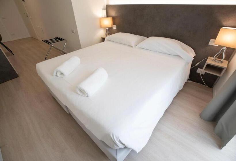 标准间, Dell'angelo