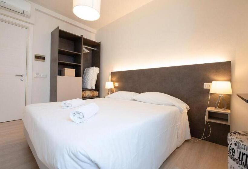 家庭间, Dell'angelo