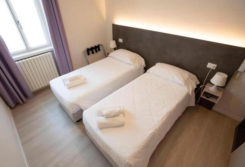 家庭间, Dell'angelo