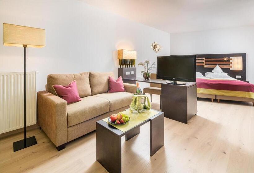 Полулюкс, Der Weinmesser