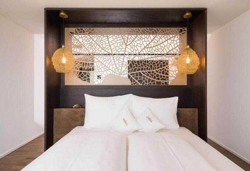 Полулюкс Повышенной Комфортности, Der Weinmesser