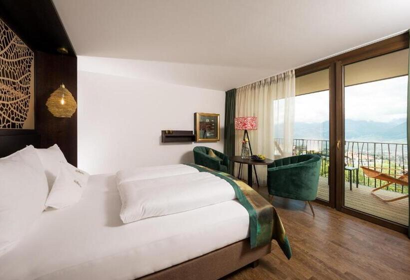 Полулюкс Повышенной Комфортности, Der Weinmesser