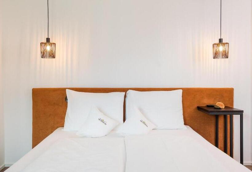 Family Suite, Der Weinmesser