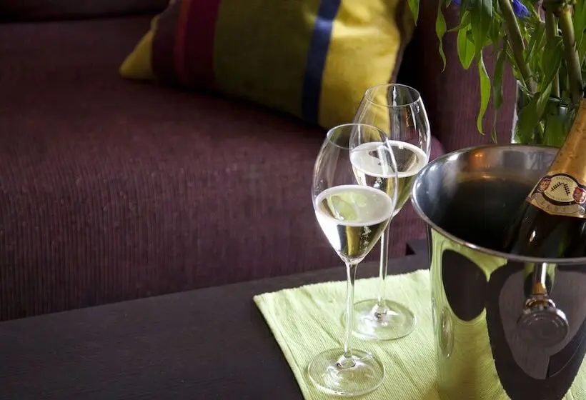 Standard-huone, Der Weinmesser