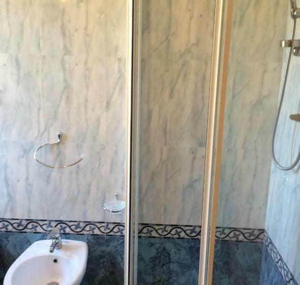 اتاق استاندارد, D.g. Garden