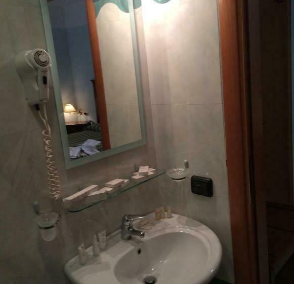 اتاق استاندارد سه نفره, D.g. Garden