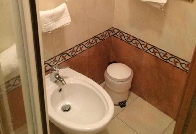 اتاق استاندارد یک نفره, D.g. Garden