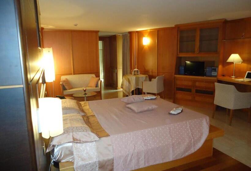 سوییت سوپریور, D.g. Garden