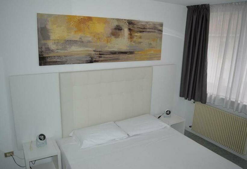 スタンダードルーム, Euro Meublé