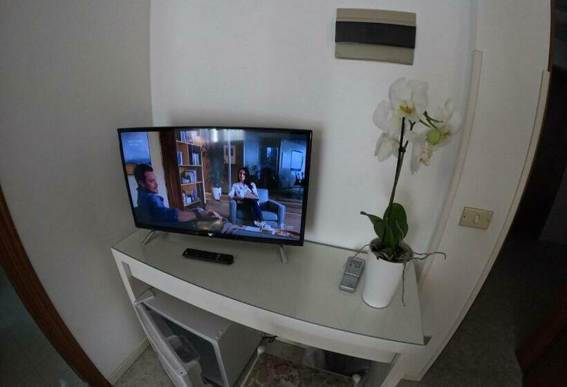 スタンダードルーム, Euro Meublé